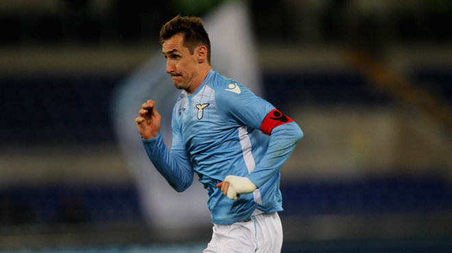 假肢技师、快擦手、滚球妹……他们是残特奥会华农场馆幕后星光（假肢技师、“快擦手”和“滚球妹”，点亮华农残特奥会场馆的幕后星光）