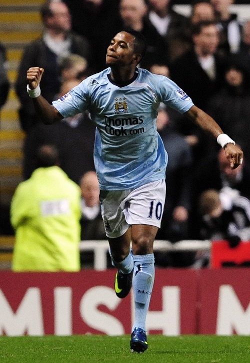 FM：诸多欧洲豪门有意布阿迪，他可能3月就进入法国国家队（FM：多家欧洲豪门追逐布阿迪，他有望于3月入选法国国家队）