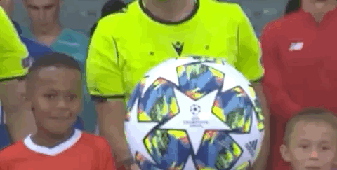 洛杉矶快船以131-116击败黄蜂，哈登55分创队史新高，成为NBA第四位得分超55分的球员，表现惊艳。