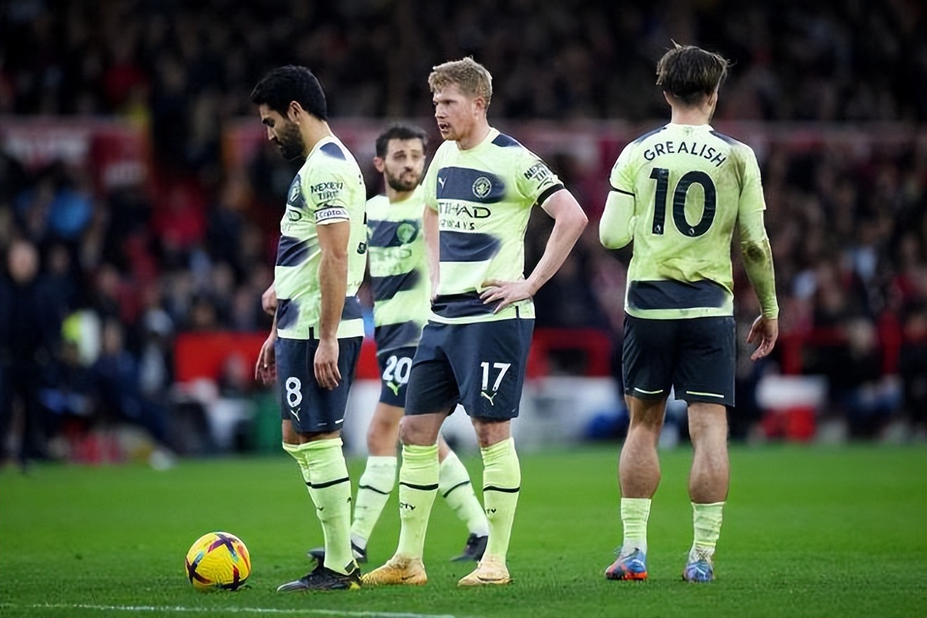 马特乌斯：我坚信除非遇到伤病，否则诺伊尔会在拜仁再踢一年（马特乌斯：若不遭伤病，诺伊尔将在拜仁再效力一年）