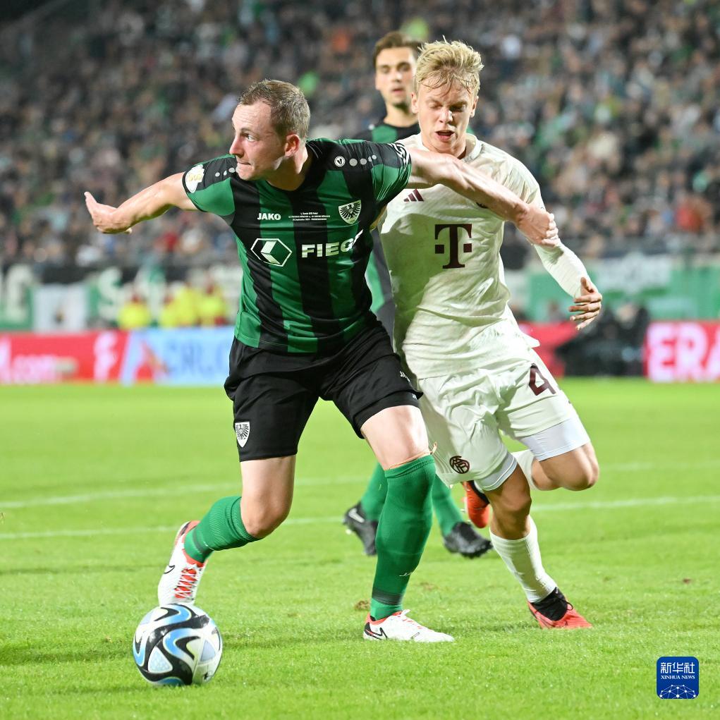 姆伯莫打进一球，吃到一张黄牌，赛后收获7.8的虎扑评分！（姆伯莫一球一黄，赛后获虎扑7.8分）