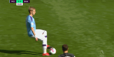 马卡：老佛爷不会让维尼修斯离队 不出意外很快宣布续约（马卡报：弗洛伦蒂诺不会放走维尼修斯，续约或将很快官宣）